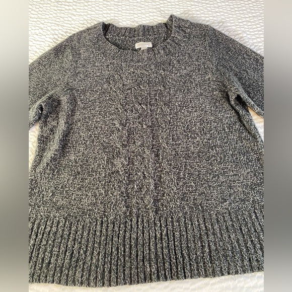 Charcoal & Gray Crew Neck Quarter Sleeve Sweater - Picture 4 of 16